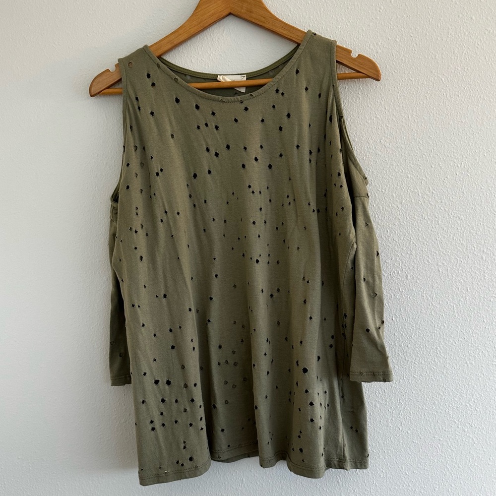 1.4.3. Story By Lineup Distressed Cold Shoulder Blouse